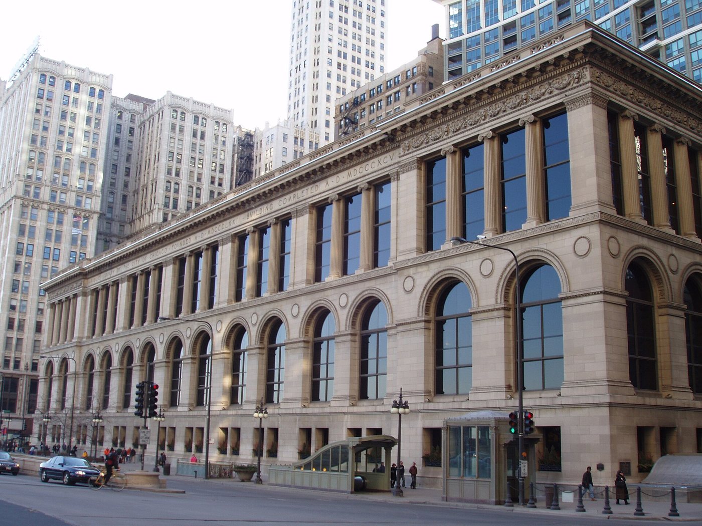 The street facade of the Chicago Cultural Center.