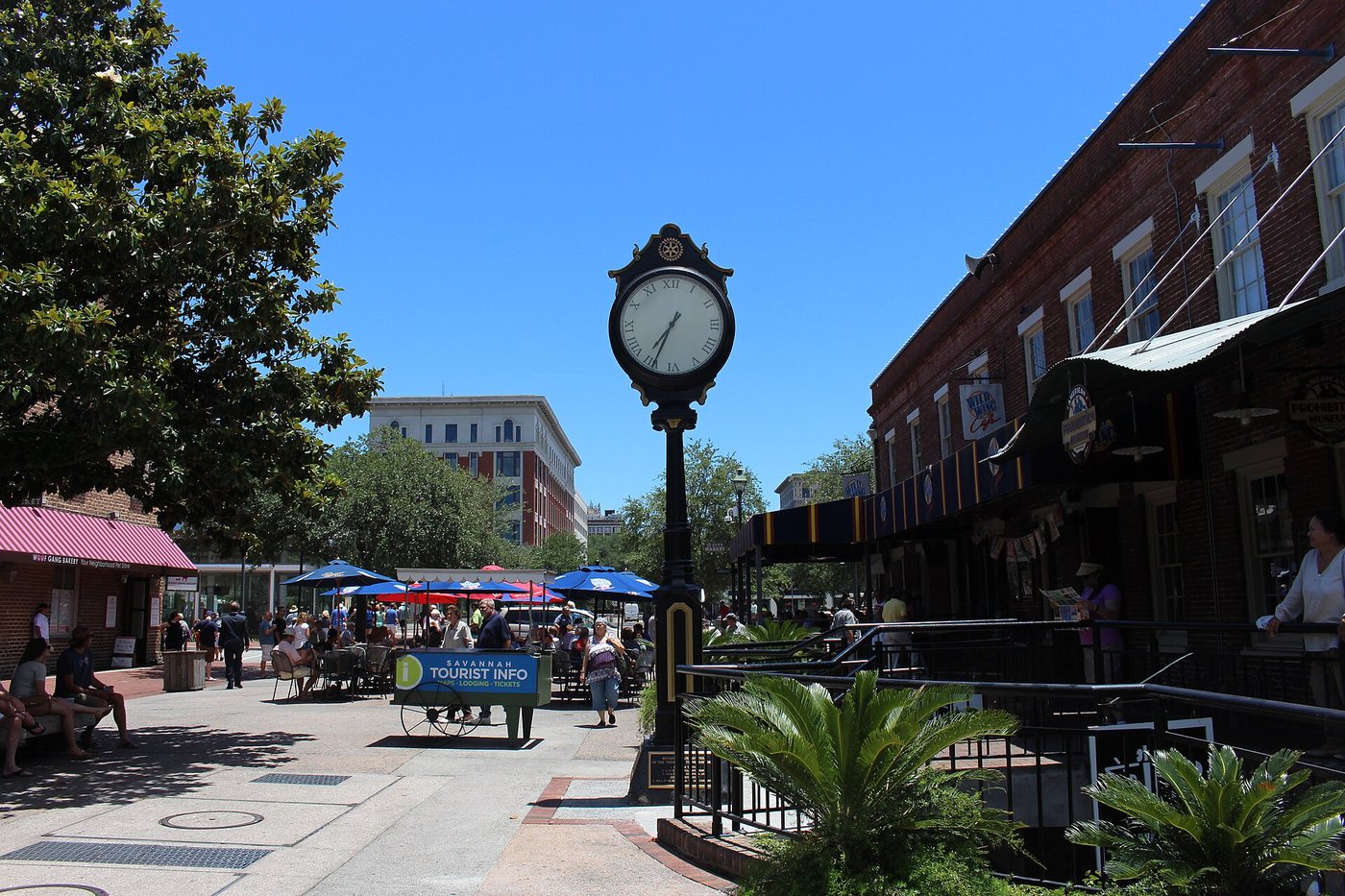 The street clock and pedestrian space at Savannah's City Market.