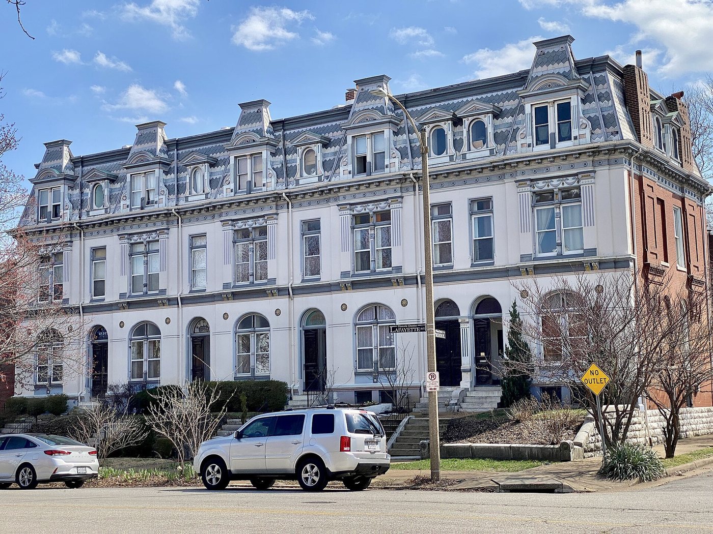 Historic houses along Lafayette Avenue in St Louis's Lafayette Square neighborhood.
